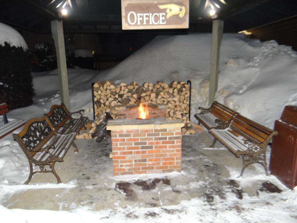Edelweiss Ski Lodge Ellicottville Εξωτερικό φωτογραφία