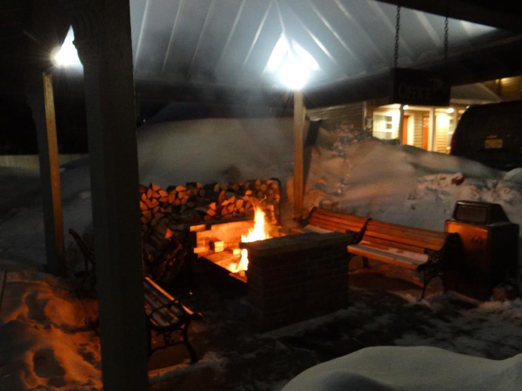 Edelweiss Ski Lodge Ellicottville Εξωτερικό φωτογραφία